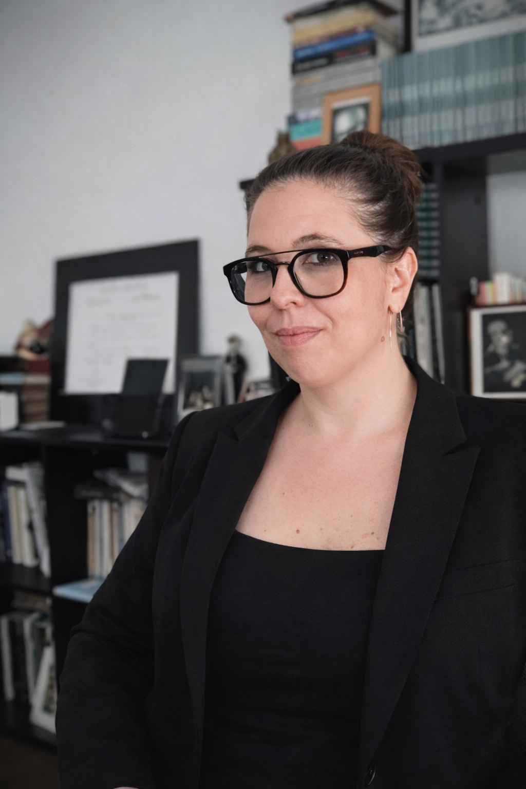 Lic. Sandra Larrachado en su consultorio